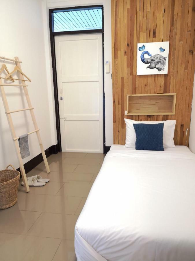 Cozy By Funwahn Bed & Breakfast Chiang Mai Dış mekan fotoğraf